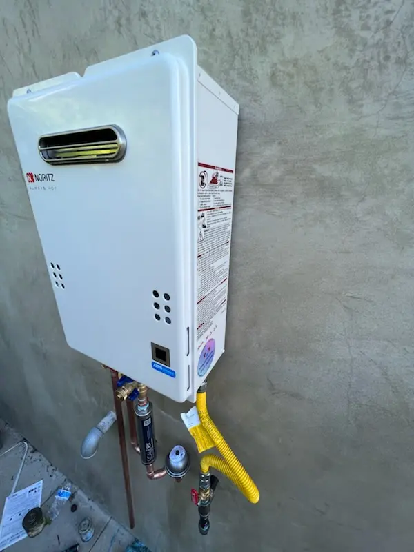 Tankless water heater installation for Holtville homes